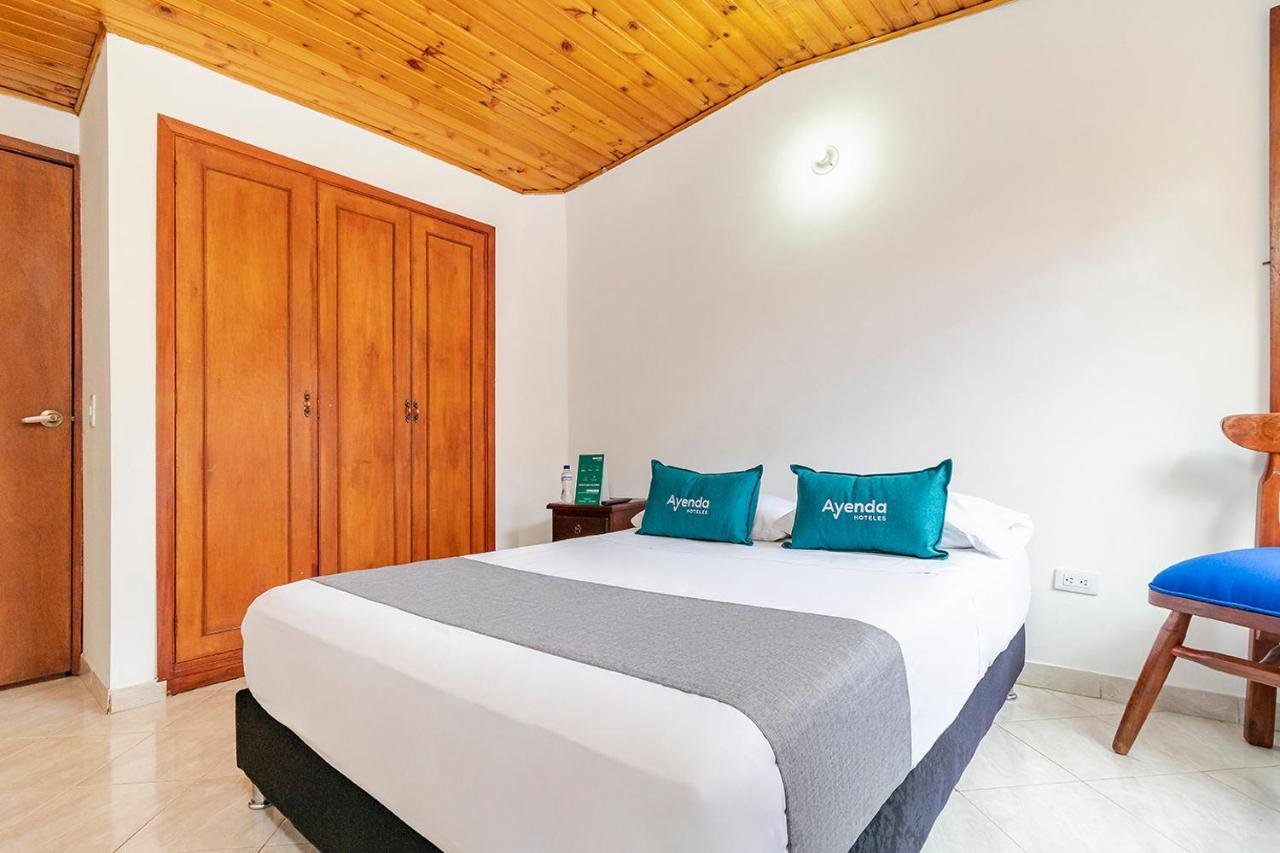 Ayenda Hotel Casona Santa Rosa Chía Extérieur photo
